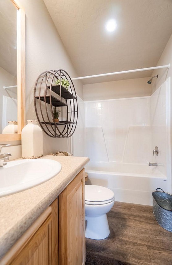 Crystal Bay Estates mobile home small bathroom