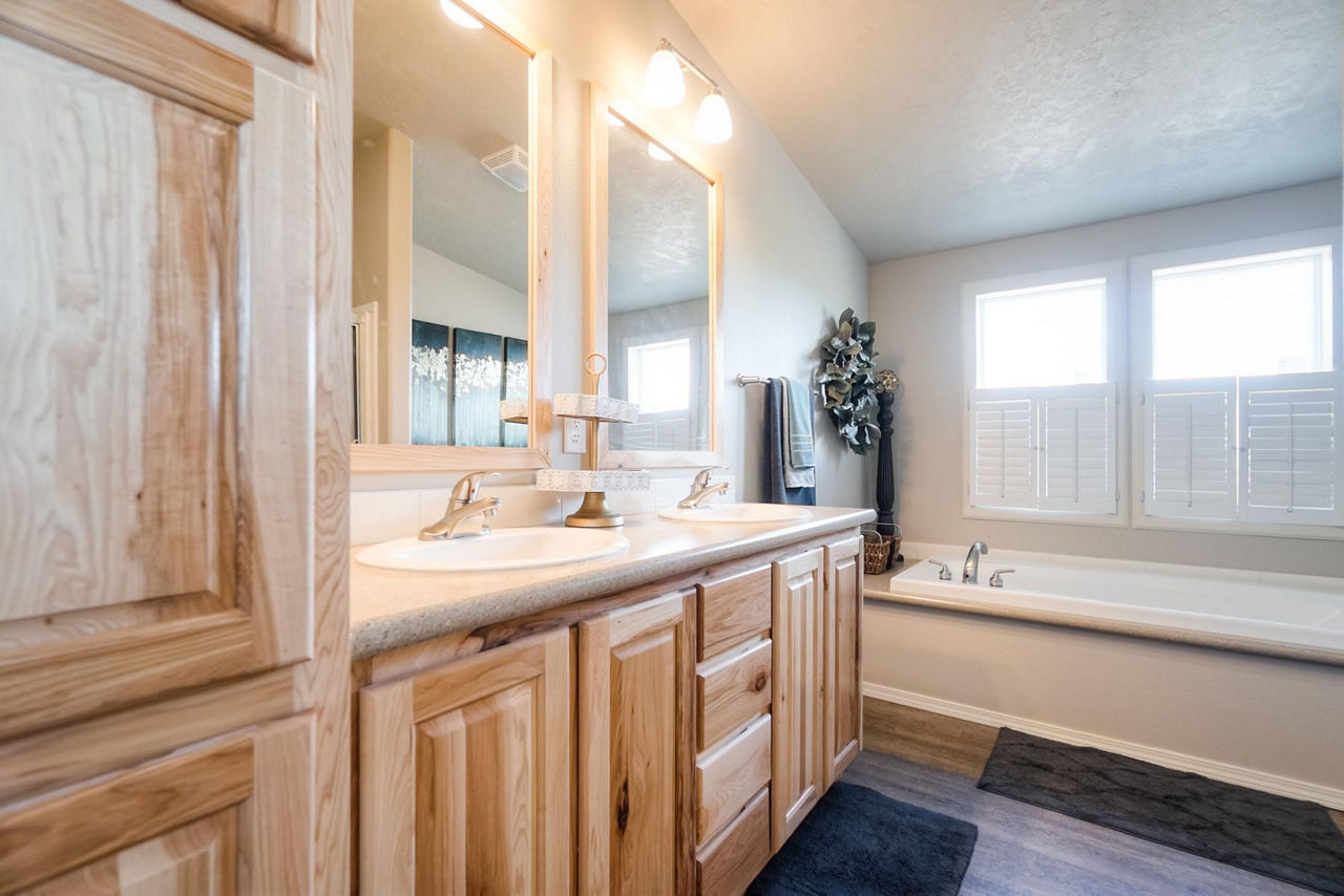 Champion custom home big bathroom