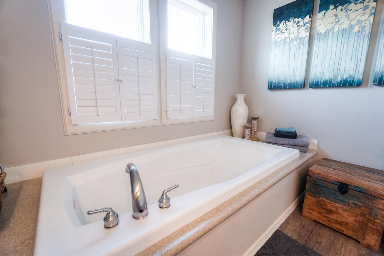 Crystal Bay Estates mobile home big bathroom